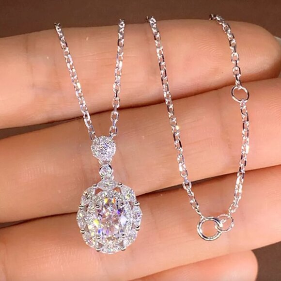 NEW 18k White Gold Oval Cut Diamond Necklace - Picture 1 of 4